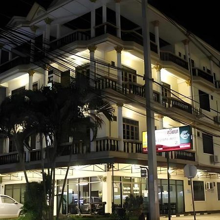 Souvanna 2 Hotel Vientiane Bagian luar foto