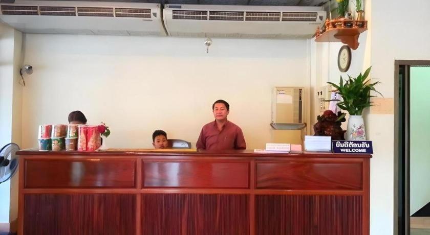 Souvanna 2 Hotel Vientiane Bagian luar foto