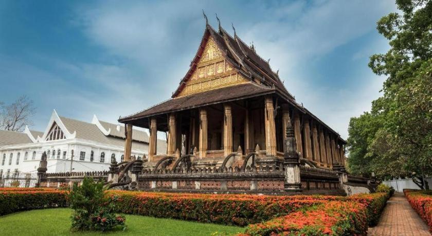 Souvanna 2 Hotel Vientiane Bagian luar foto