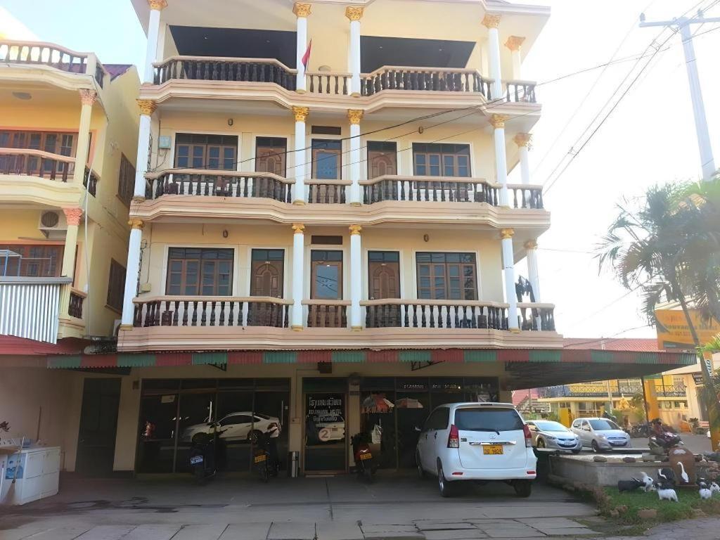 Souvanna 2 Hotel Vientiane Bagian luar foto
