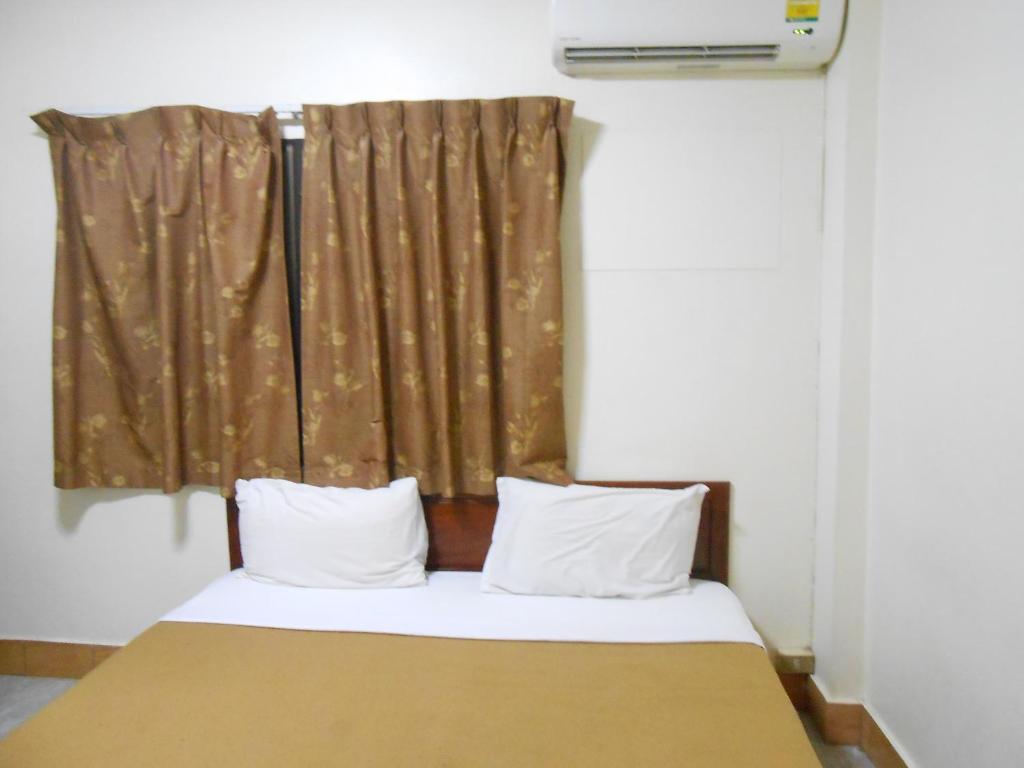 Souvanna 2 Hotel Vientiane Bagian luar foto